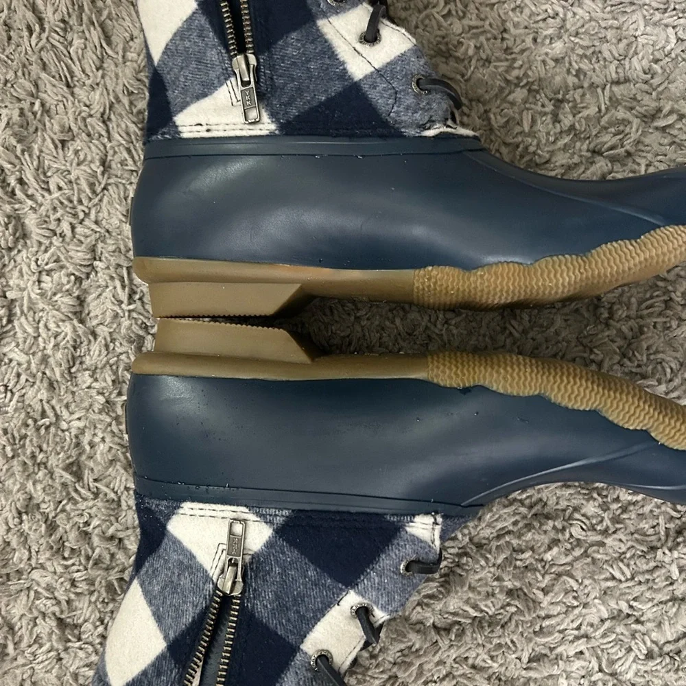 Sperry Saltwater Check Navy Boots - Picture 3 of 6